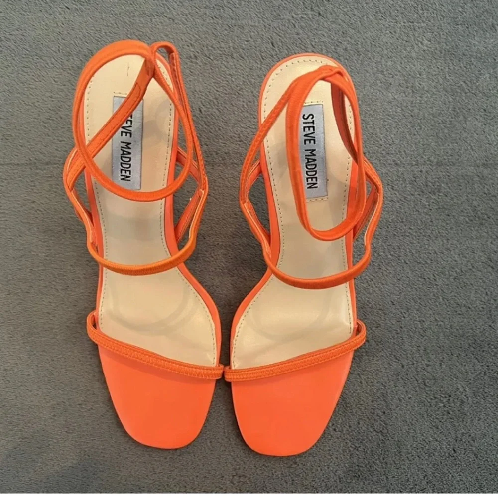 Steve Madden Gabrielle Stilleto Slingback Sandal, 9M, 4” heel, open toe. - Picture 3 of 6